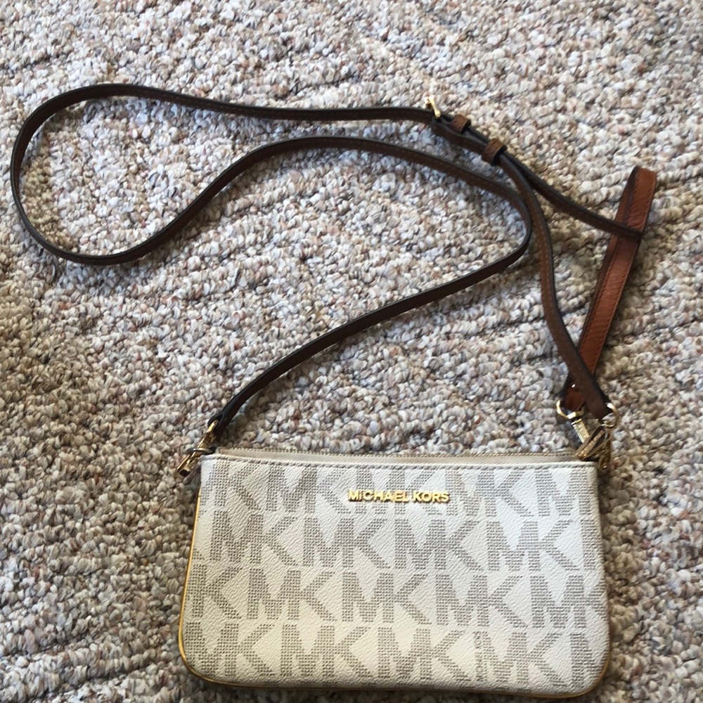 MK CrossBody
